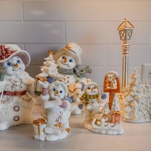 Grandeur Noel Porcelain Snowman Family Figurines Set 2001 Collector’s Edition